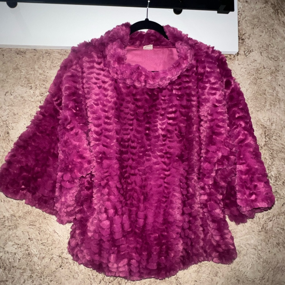 Ivy Jane fuzzy top